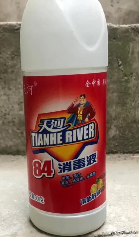 加湿器里加消毒剂的做法_加湿器里加消毒剂的做法视频