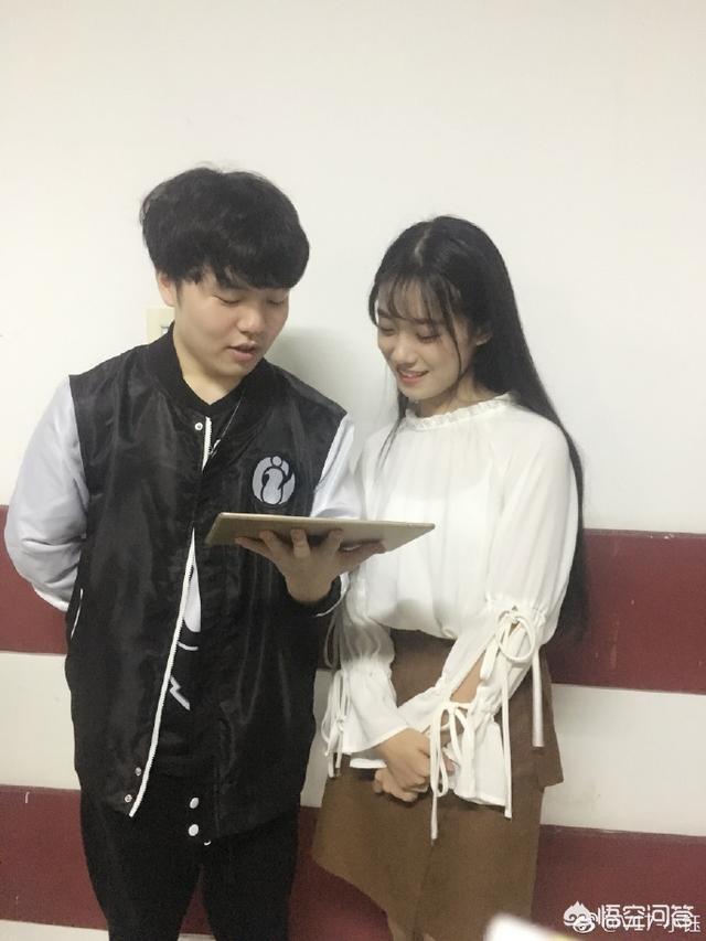 扒衣服小游戏_扒衣服小游戏叫什么