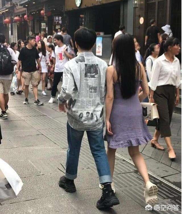 扒衣服小游戏_扒衣服小游戏叫什么