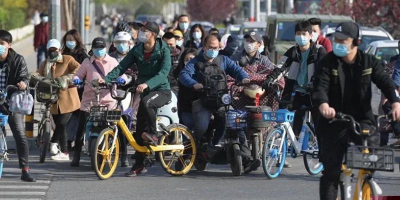 朋友圈头盔是什么梗_头盔的梗是什么