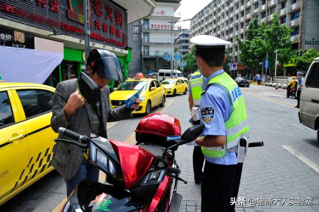 头盔怎么突然火了_为什么头盔突然火了