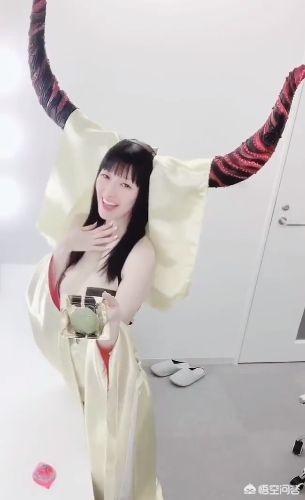 杀生院祈荒_杀生院祈荒泳装