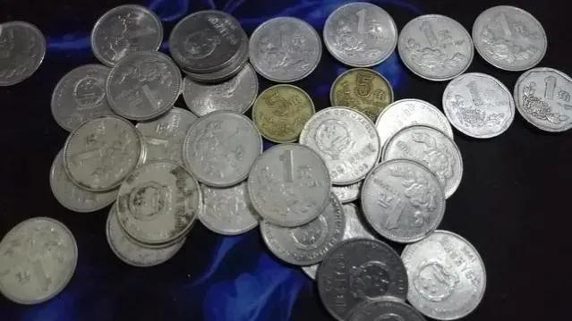 印制人民币用的钞票纸的主要原料是_印制人民币用的钞票纸的主要原料是什么